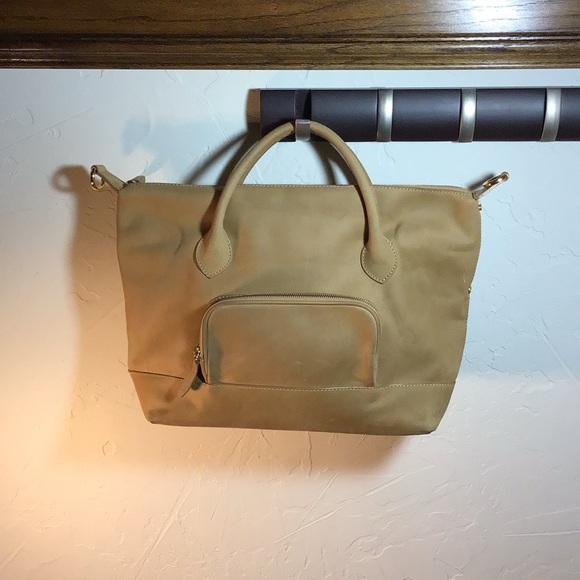 J Crew Leather Weekender Bag with Gold Hardware - Picture 3 of 9